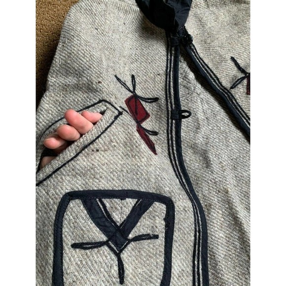 Wool Shoulder Poncho Cape Arm Slits Button Vintage Hand Made Guatemala Youth 4T - Picture 3 of 9